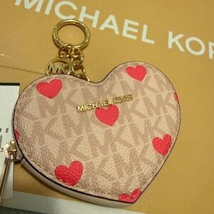 Michael Kors Jet Set Travel Pink Heart Coin Purse Keychain with Hot Pink Hearts
